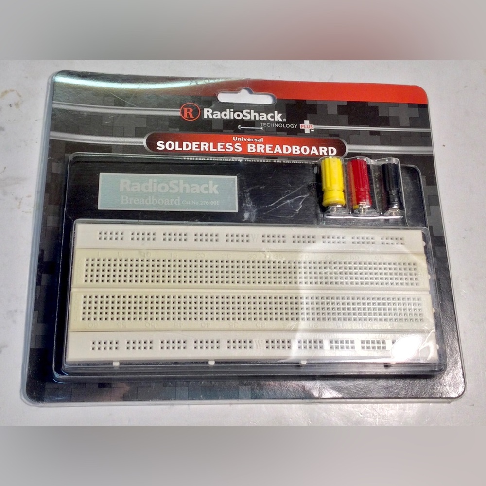Universal Solderless Breadboard & Binding Post ~ Radio Shack 276-001 ~ NEW